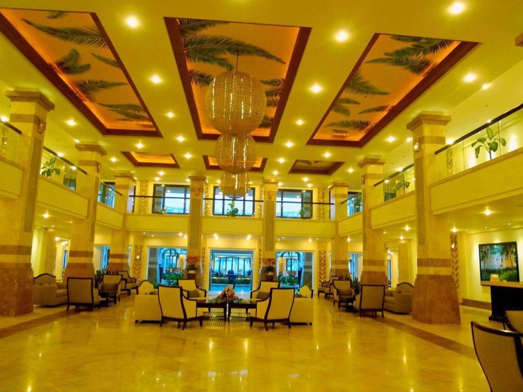 Olalani Resort & Condotel Da Nang Exterior photo