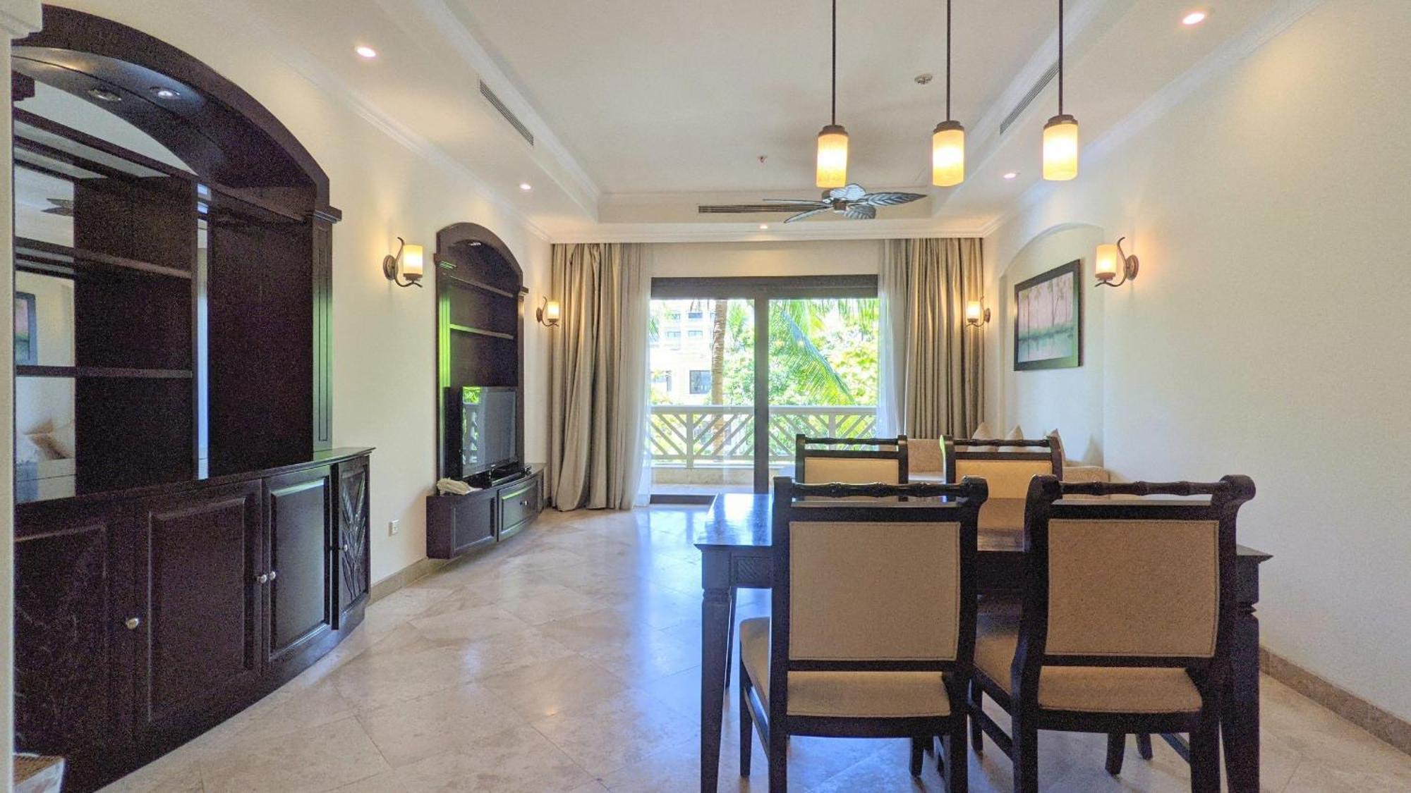 Olalani Resort & Condotel Da Nang Exterior photo